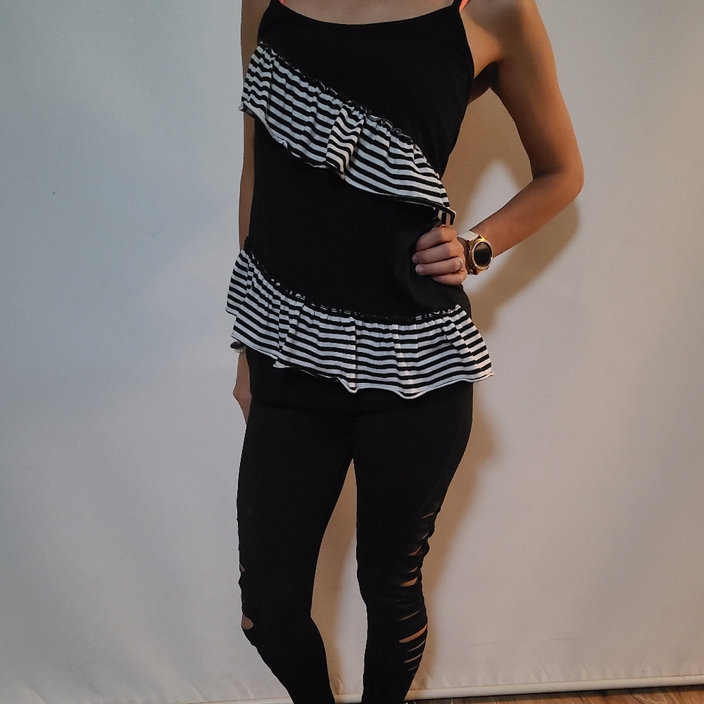 Ruffle cami - Picture 1 of 3